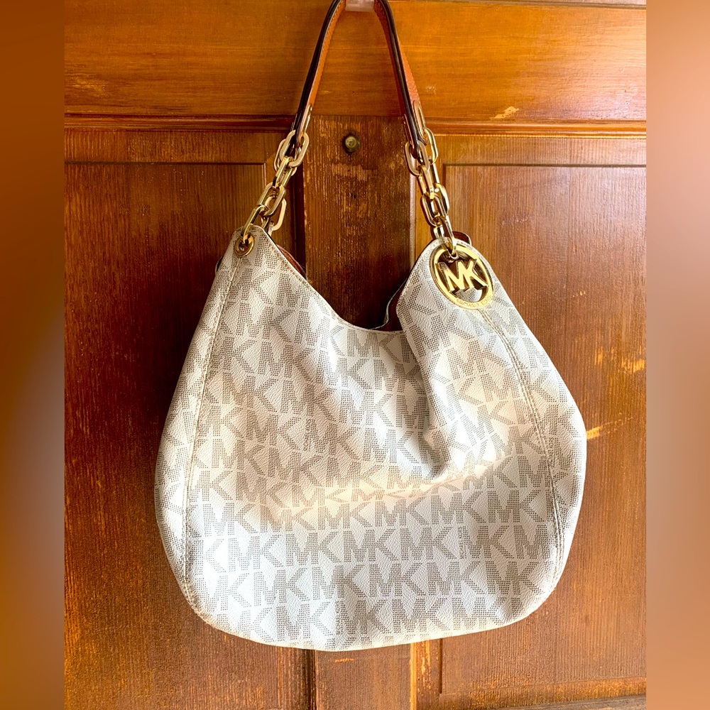 Michael Kors - Monogram Purse  3 compartment Gently Used Shoulder bag - Picture 2 of 15